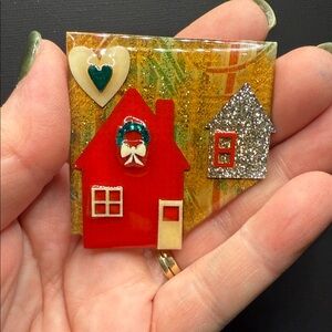 Vintage Christmas House ~ House Pins by Lucinda